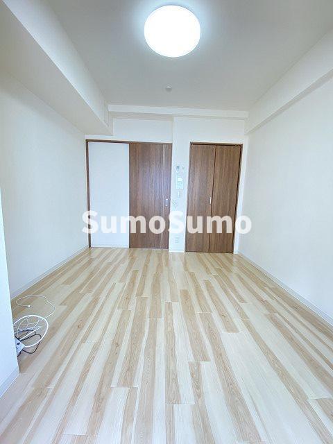 その他部屋・スペース　開放的な寝室です