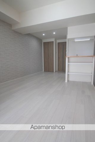 L-IDEA OTEMAEの居間写真
