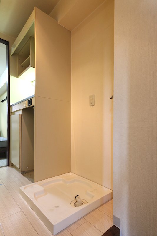 その他部屋・スペース　室内に洗濯機置場があります。