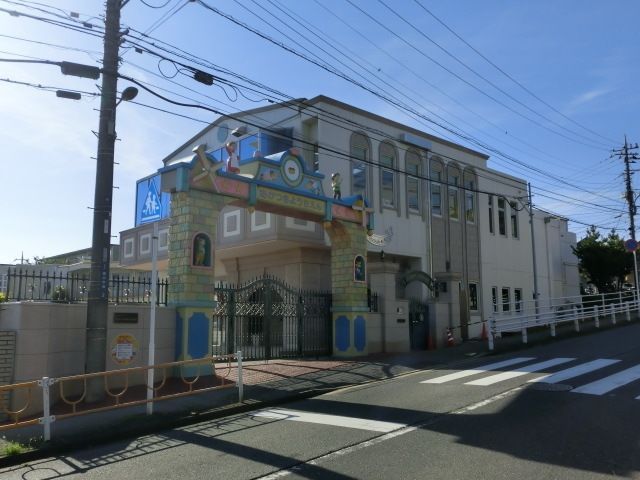 幼稚園・保育園　暁幼稚園（幼稚園・保育園）まで800m