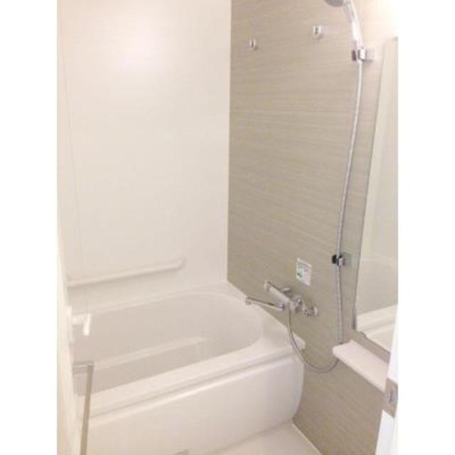 バス・シャワールーム　※写真は同タイプ住戸です。
