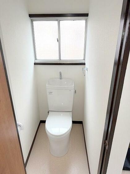 岡田荘のトイレ写真