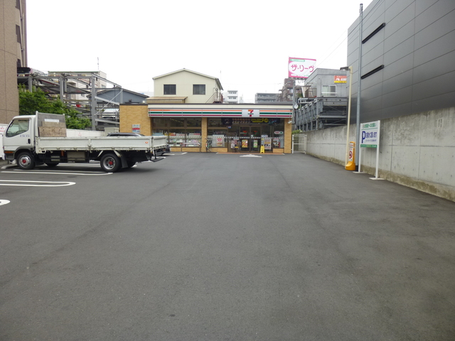 コンビニ　セブンイレブン大田区羽田1丁目店（コンビニ）まで308m