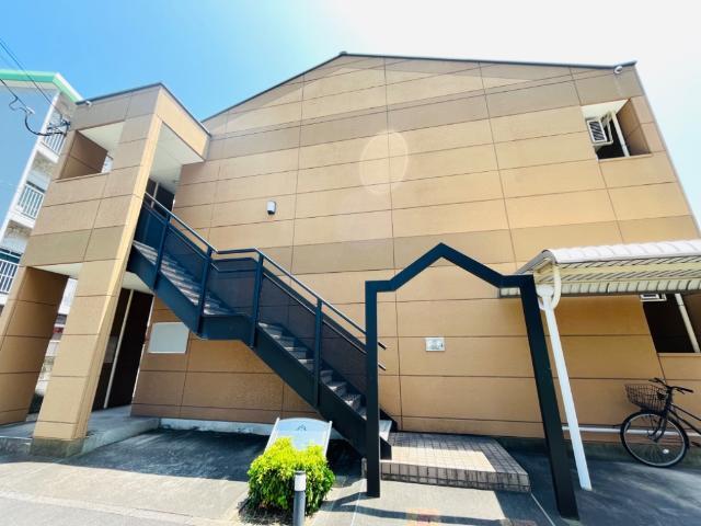 建物外観　外観写真（昼）