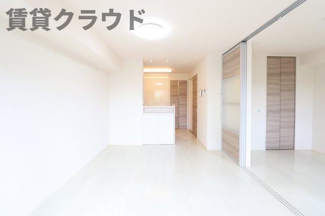 居室・リビング　こちらのリビングで趣味の時間をお楽しみください