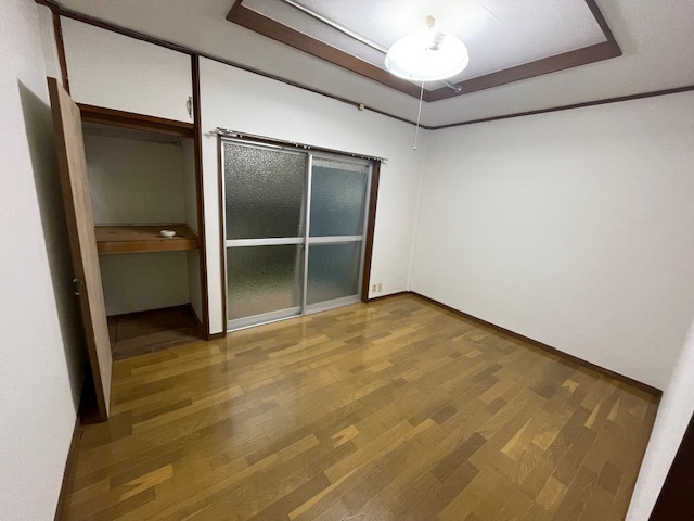 深草泓ノ壺町貸家の居間写真
