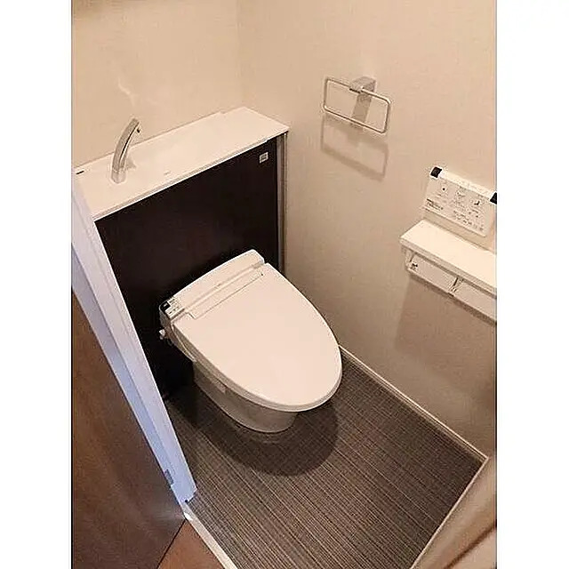 トイレ　※同タイプ参考写真