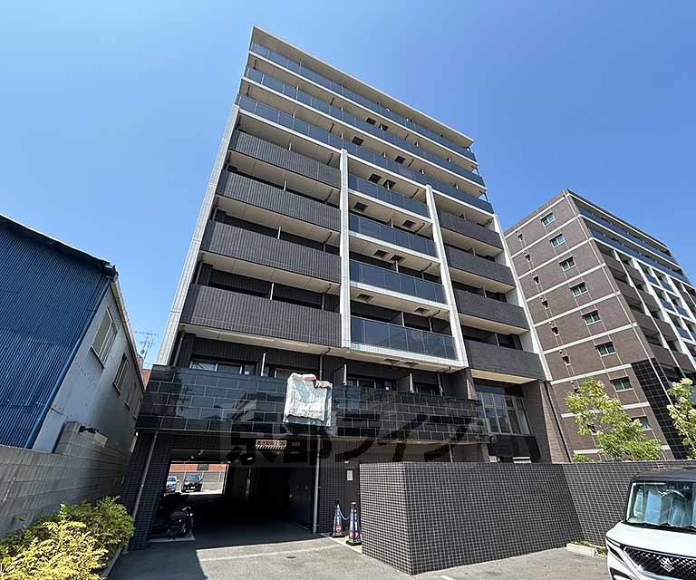 地下鉄烏丸線 十条駅 徒歩5分 築6年