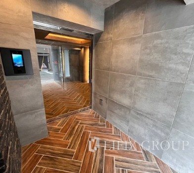 ブルーライン 吉野町駅 徒歩3分 10階建 築2年の外観写真