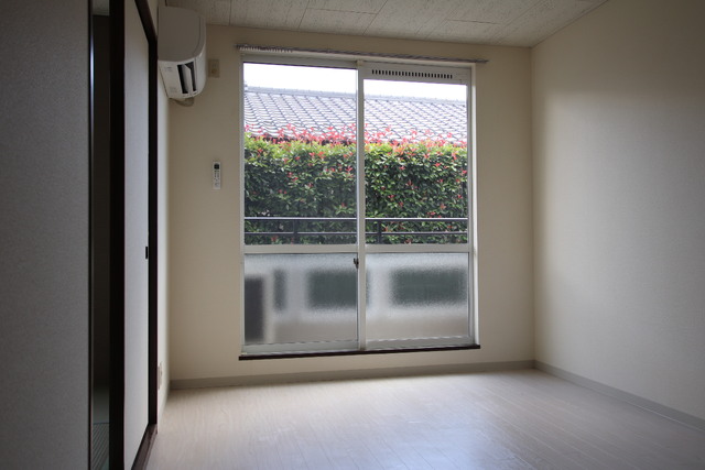 その他部屋・スペース　洋室６帖　南向きのお部屋です♪