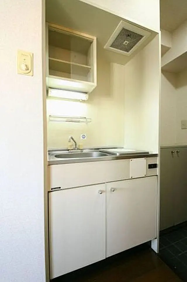 地下鉄箱崎線 呉服町駅 徒歩7分 13階建 築36年のキッチン写真