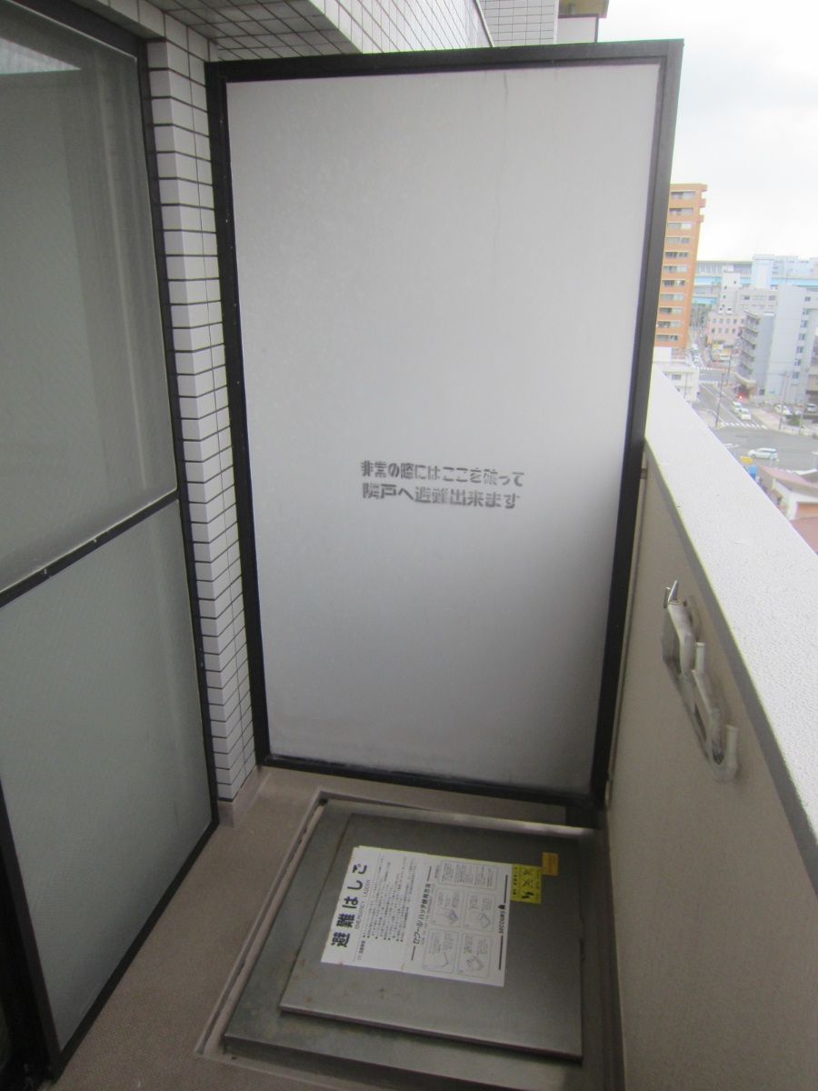 地下鉄箱崎線 呉服町駅 徒歩7分 13階建 築36年の内装写真