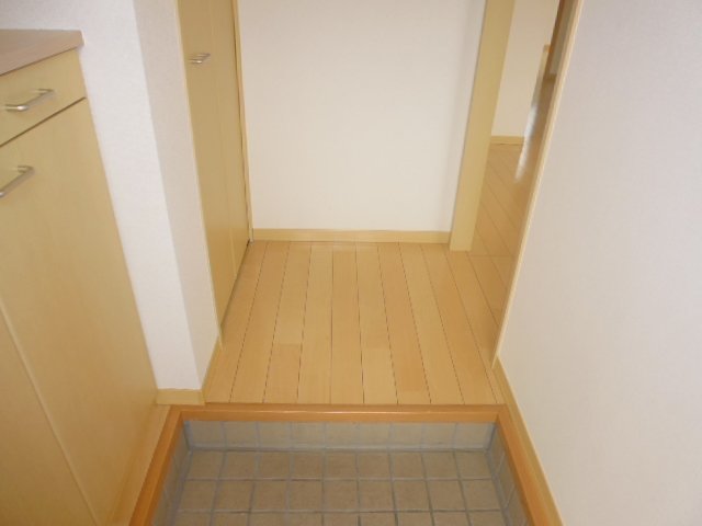 ＪＲ本四備讃線 茶屋町駅 徒歩2分 2階建 築23年の玄関写真