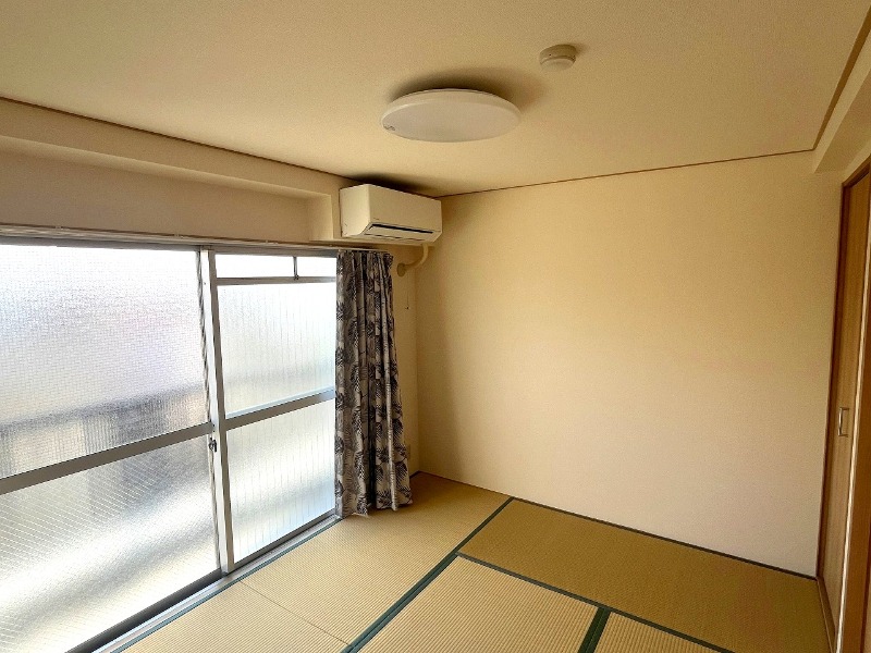 マンション光愛の居間写真
