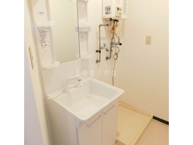洗面設備　綺麗なシャンプードレッサー付です☆