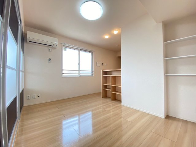 ＪＲ内房線 姉ケ崎駅 徒歩16分 3階建 築9年の居間写真