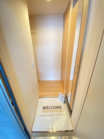 ＪＲ内房線 姉ケ崎駅 徒歩16分 3階建 築9年の玄関写真