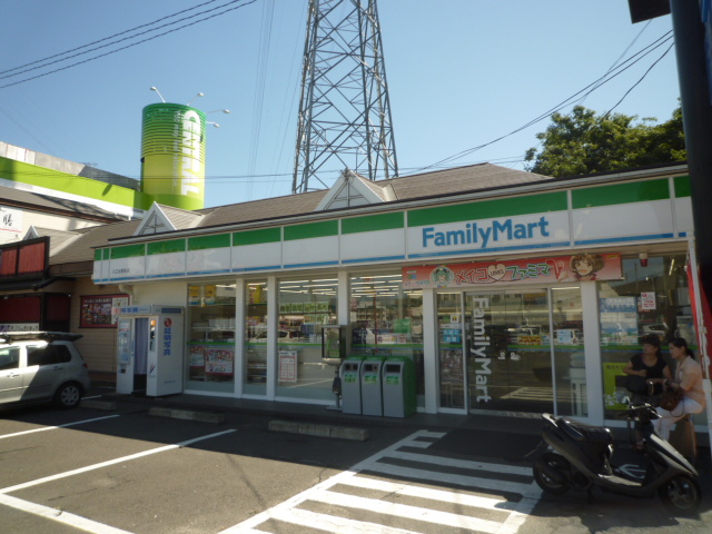 コンビニ　ファミリーマート仙台堤通店（コンビニ）まで132m