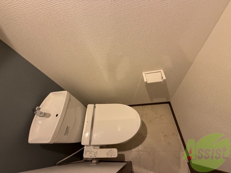 トイレ　トイレの写真です。シンプルで使いやすそうですね。