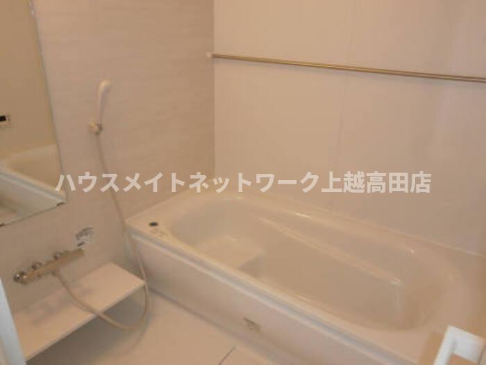 バス・シャワールーム　浴室1坪（追焚機能付）