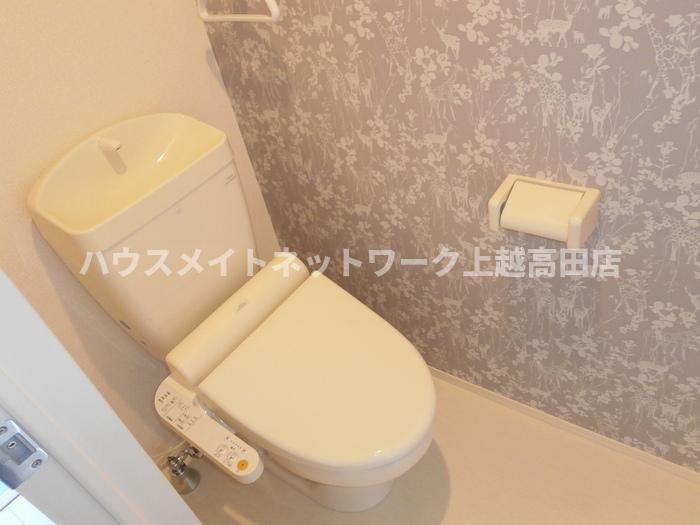 トイレ　温水洗浄暖房便座