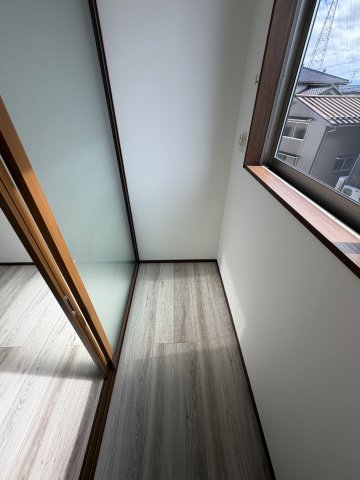 バルコニー　サンルームです。 ※クリーニング前の写真です。