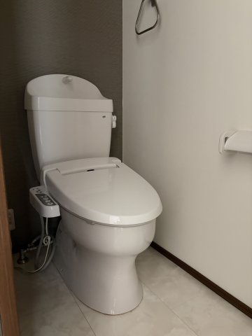 トイレ　※クリーニング前の写真です。
