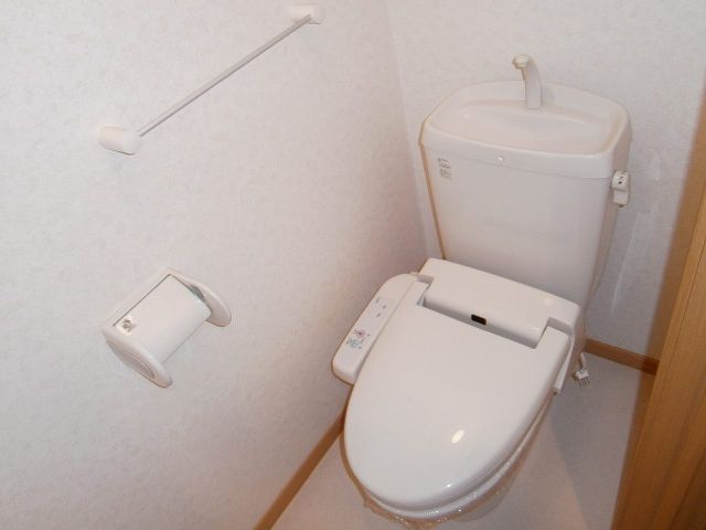 カトル・セゾン Bのトイレ写真