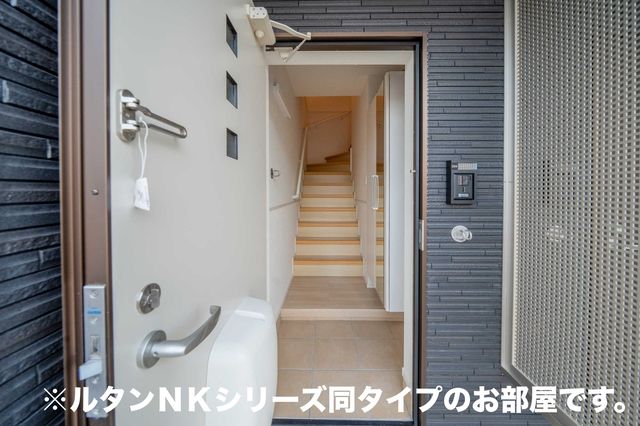 ＪＲ東海道本線 藤枝駅 徒歩23分 2階建 新築の玄関写真