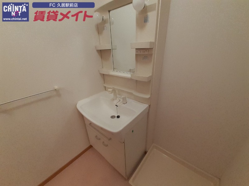 洗面設備　反転参考写真