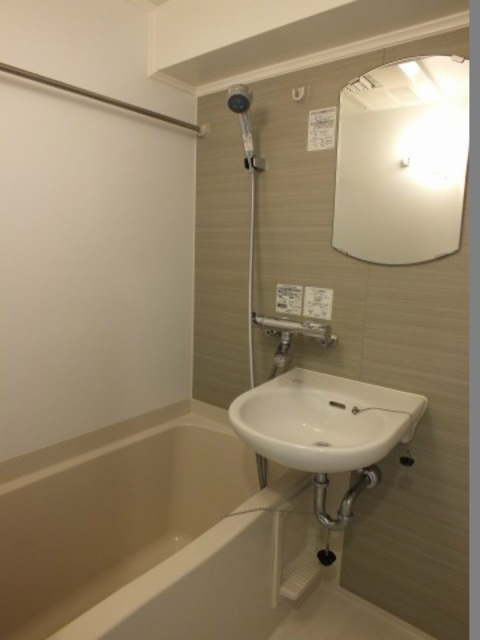 バス・シャワールーム　別部屋参考写真