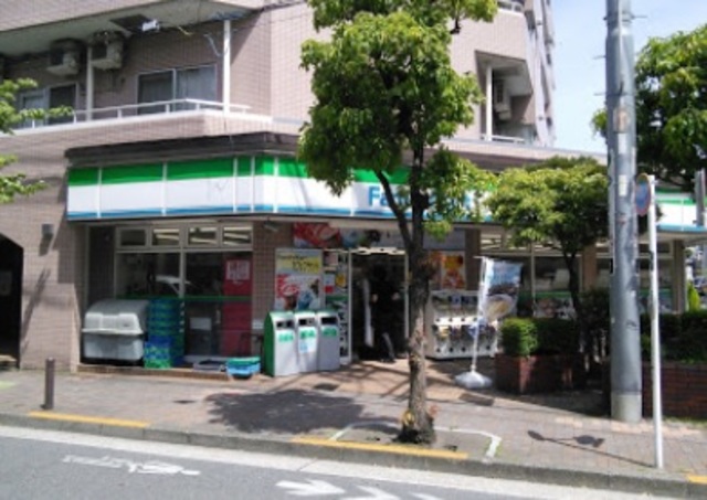 その他　ファミリーマート大森北店（その他）まで329m