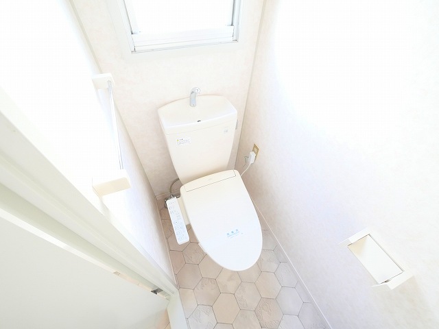 トイレ　落ち着いたトイレです