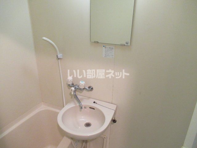 近鉄けいはんな線 荒本駅 徒歩13分 7階建 築29年の内装写真