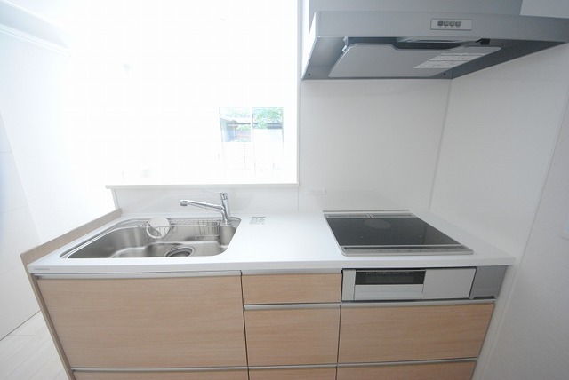 北区紫野上柳町戸建Bのキッチン写真