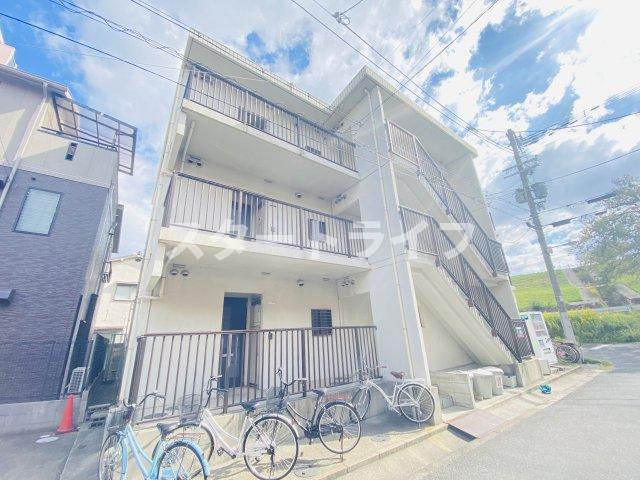 地下鉄御堂筋線 西中島南方駅 徒歩10分 築32年