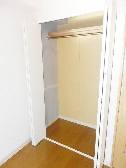 アーバンヴィラ新川崎の内装写真