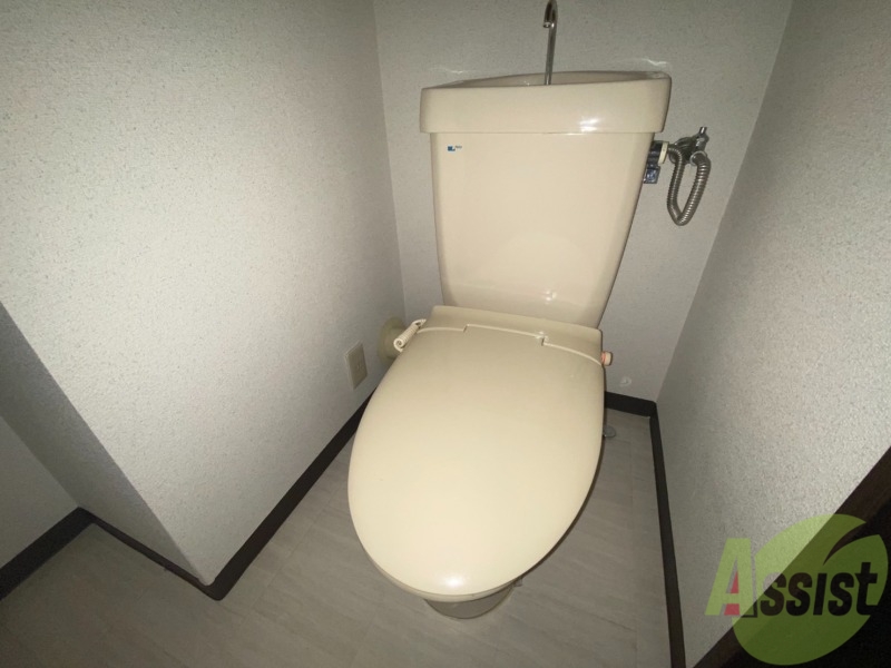 トイレ　トイレとお風呂が別なので清潔に使えて嬉しいですね。