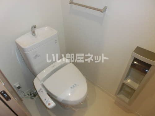 パティオ・ドュ・シャーメゾン III棟のトイレ写真