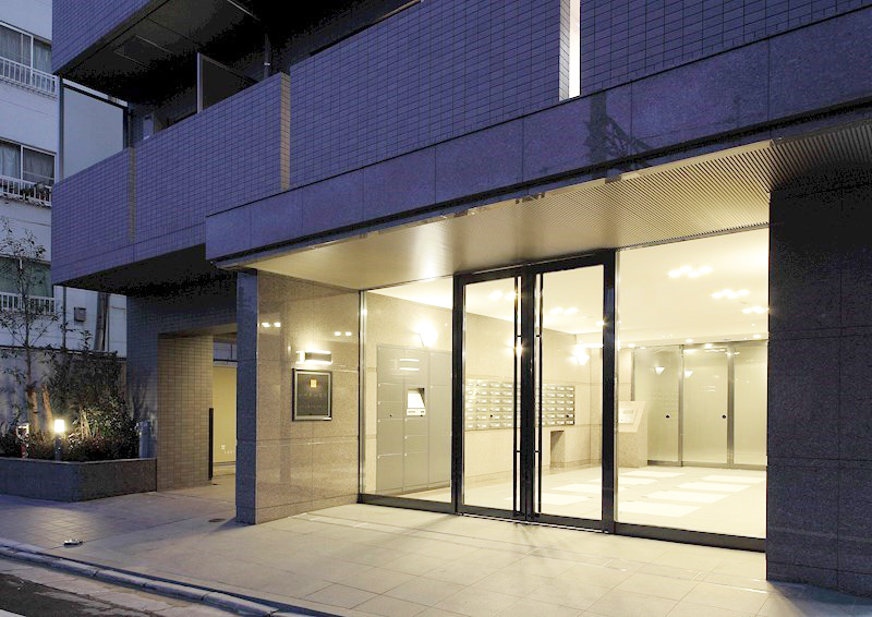 エントランス　★分譲マンションならではの、高級感あるエントランス★