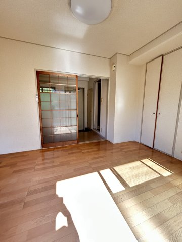 地下鉄西神・山手線 妙法寺駅 徒歩5分 4階建 築37年の内装写真
