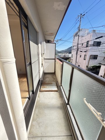地下鉄西神・山手線 妙法寺駅 徒歩5分 4階建 築37年の内装写真