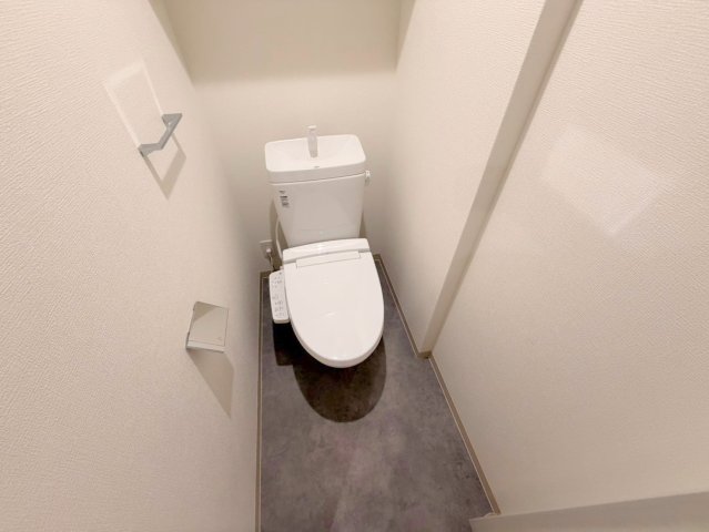 トイレ　綺麗なトイレにはウォシュレット標準装備です。