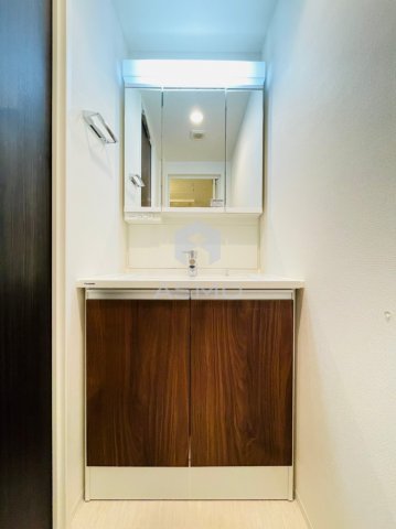 洗面設備　同マンション別部屋参考写真