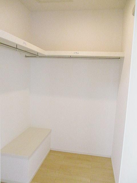 収納　ウォークインクローゼット