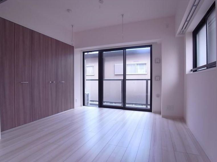 居室・リビング　参考画像　別住戸の写真です。