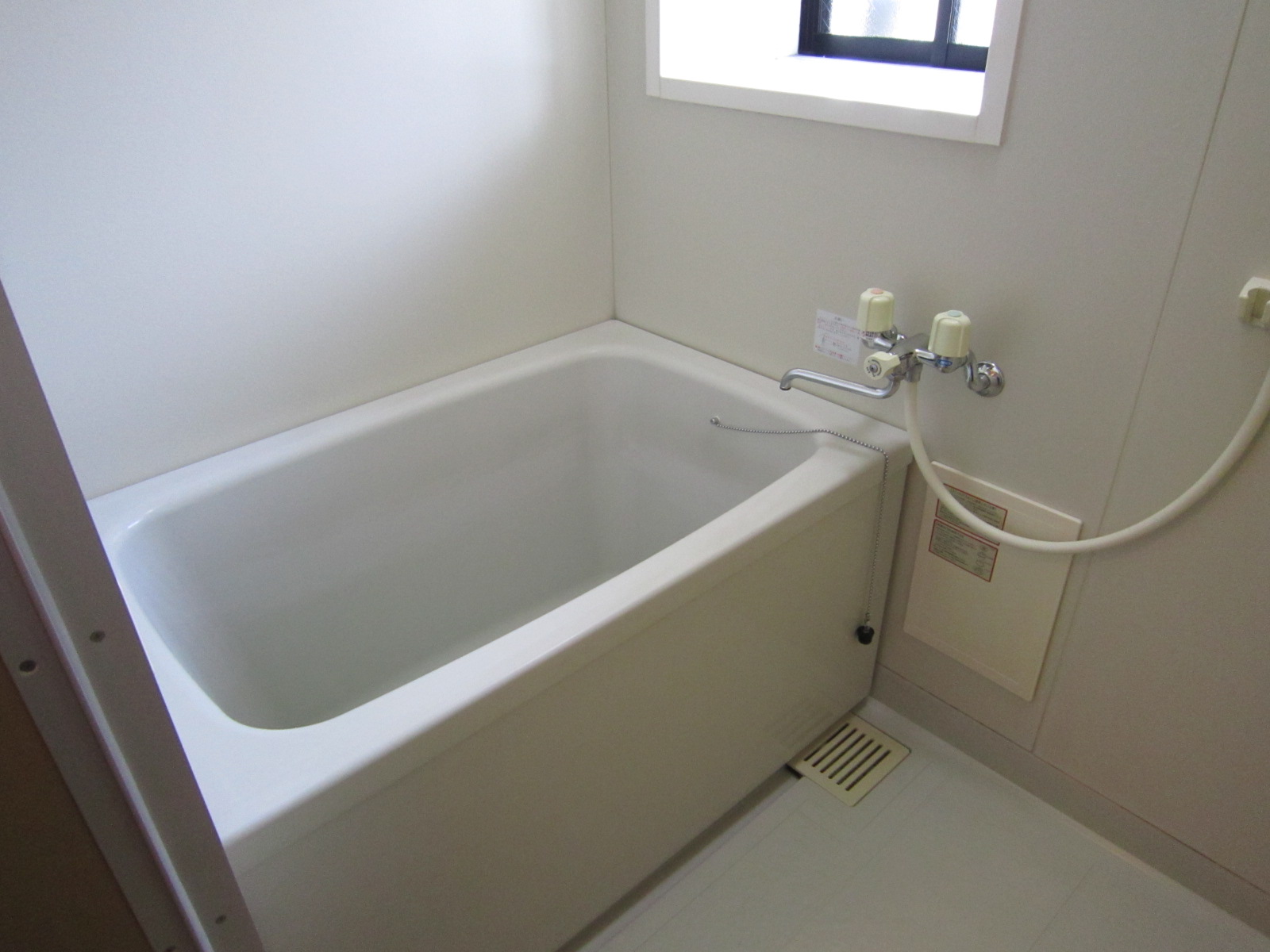 バス・シャワールーム　※反転タイプのお写真になります。