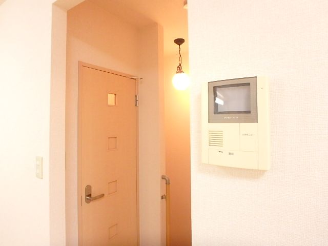 セキュリティ　モニター付きインターホン