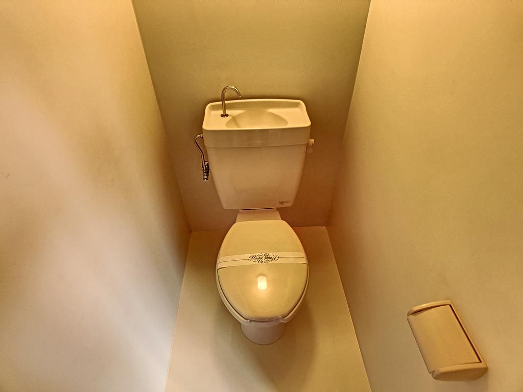 トイレ　トイレです。