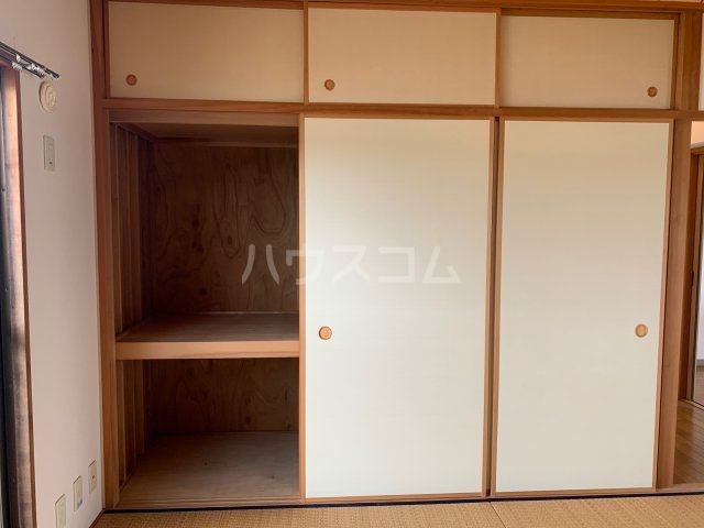 【掛川市本郷のマンションの収納】